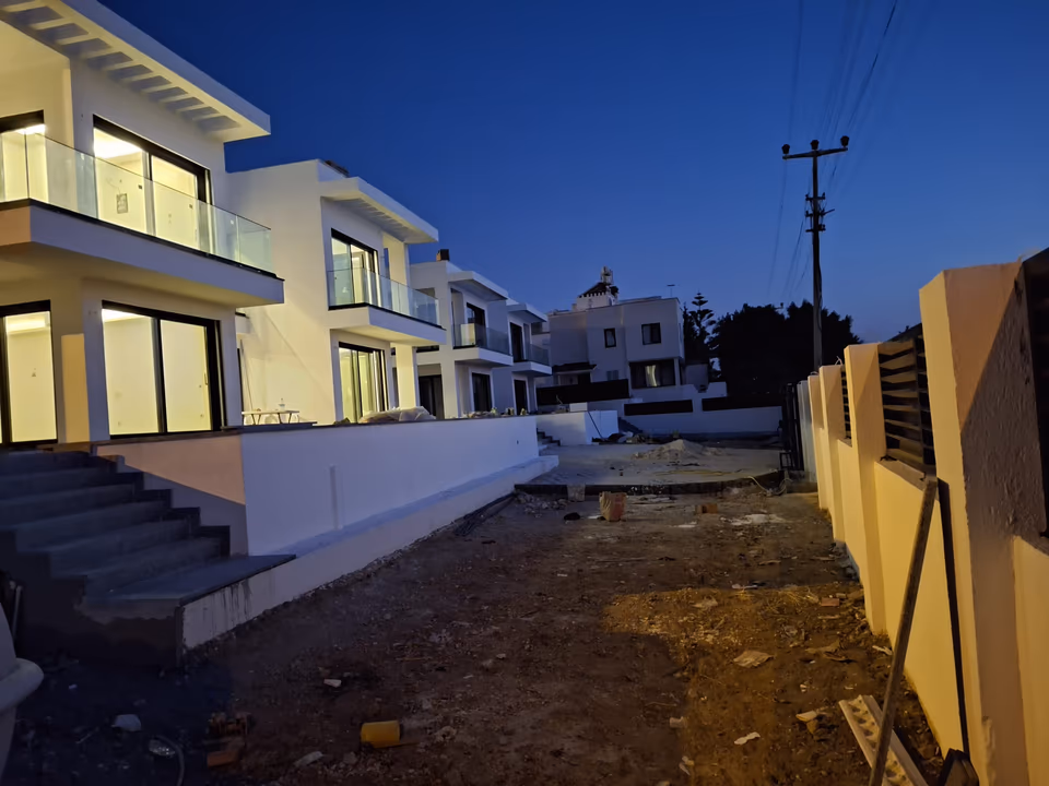Konut bahçesi ve cephe aydınlatması