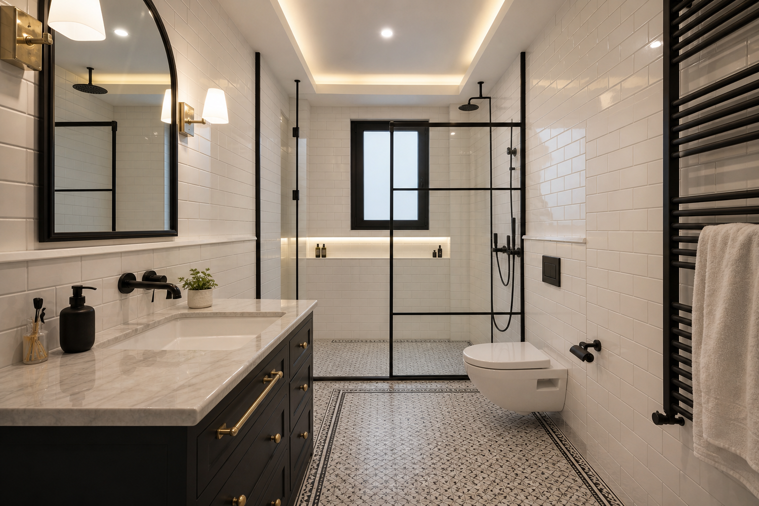 Modern beyaz fayanslı yenilenmiş banyo
